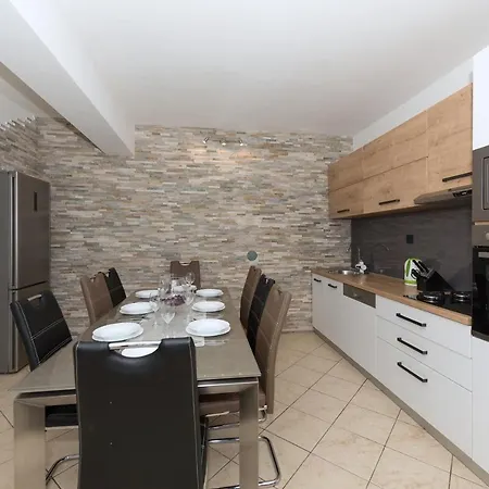 Vanja Apartman Brela