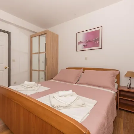 Vanja Apartman Brela